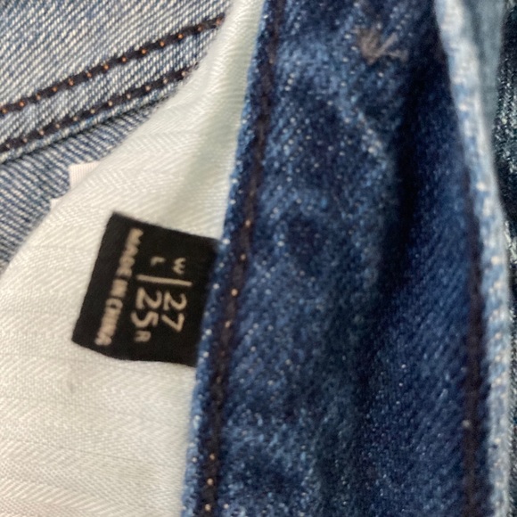 Blue jeans - Picture 3 of 4